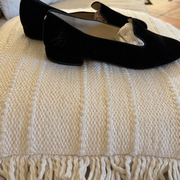 Sam Edelman Velvet smoking slipper - Picture 2 of 5